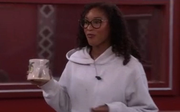MyStew2's tweet photo. @ashleyhollis__ 👑👑👑 Ashley!!!! Congrats!!! Used these plus more so manyyyyyy time throughout he season #bb27 https://t.co/c4TN1nC3GE