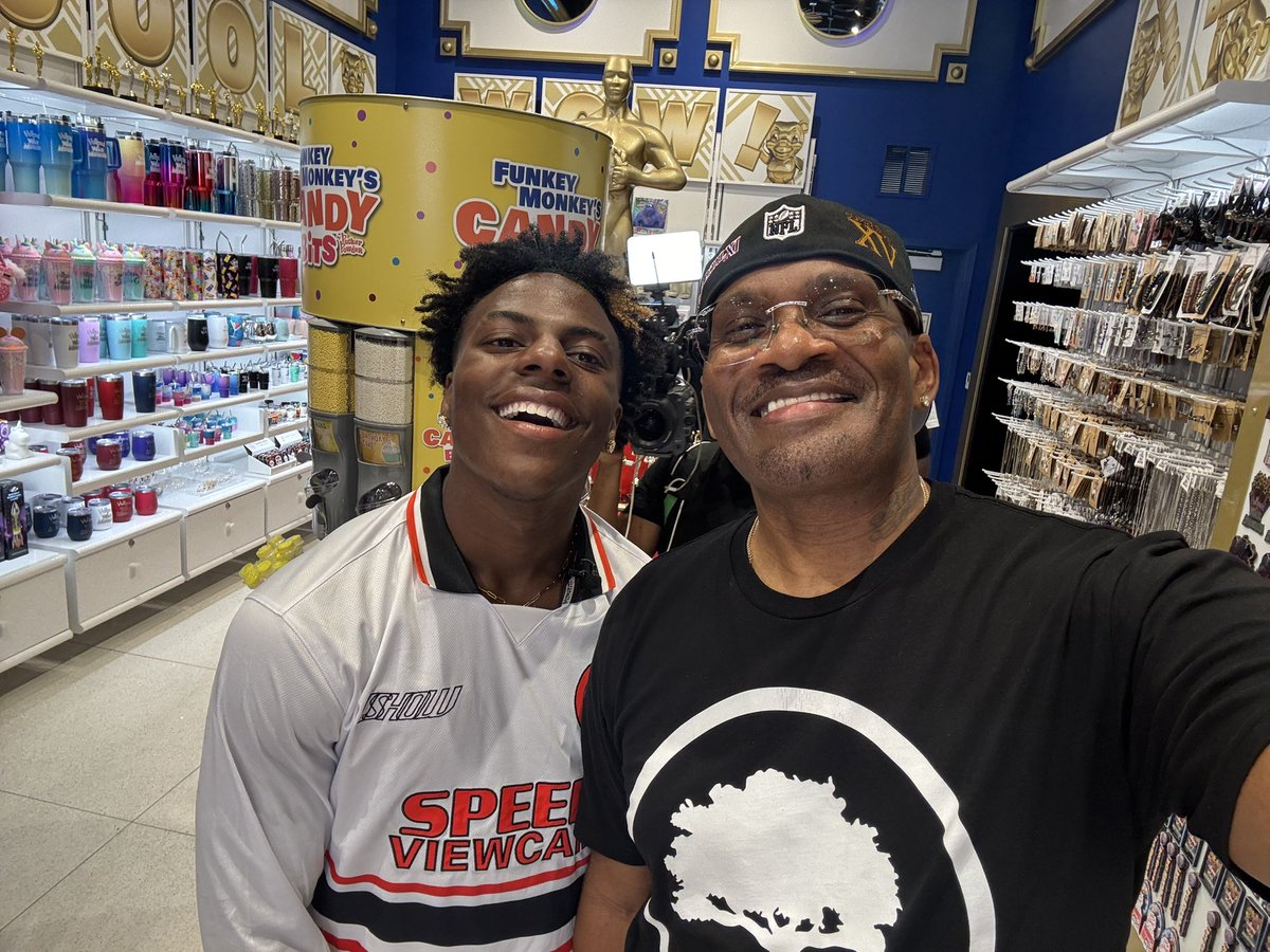 push_trees_'s tweet image. Shoutout to our Homie Shawn for always Reppin Push Trees!!! #IShowSpeed #Franklin #PushTrees