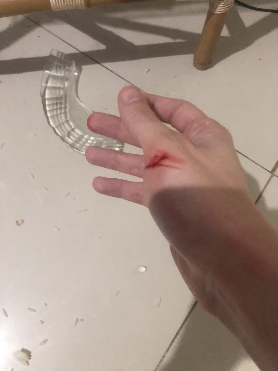 marcioleimig's tweet photo. Meu prato simplesmente estourou na minha mão. https://t.co/Y8bObS0WqO