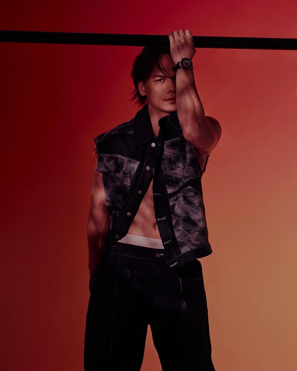 myrnanewss's tweet image. #RNANEWS #RNASELEBSTYLE Slifestyleasiakl X #tissotofficial ft Ikmal Amry

#Tissot #MotoGp  by #IkmalAmry