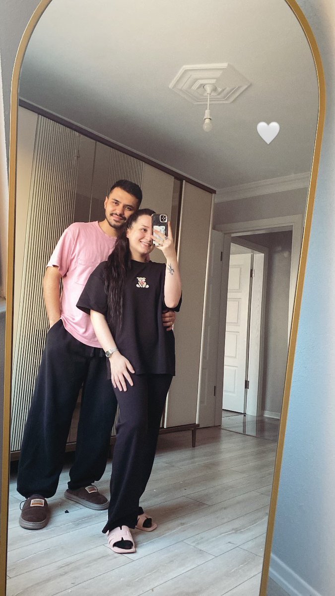 mellikaa6's tweet photo. 🏠 https://t.co/WOi825M3zq