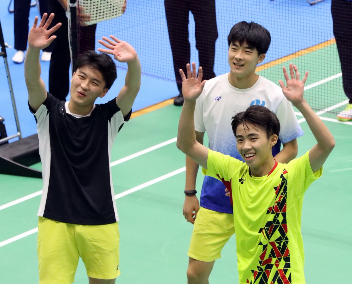 SPO_NAGA_np's tweet photo. 【滋賀国スポ】
バドミントン少年男子決勝
長崎2-1滋賀
長崎は初優勝🥇
おめでとうございます✨ https://t.co/0o1q3B8zwT