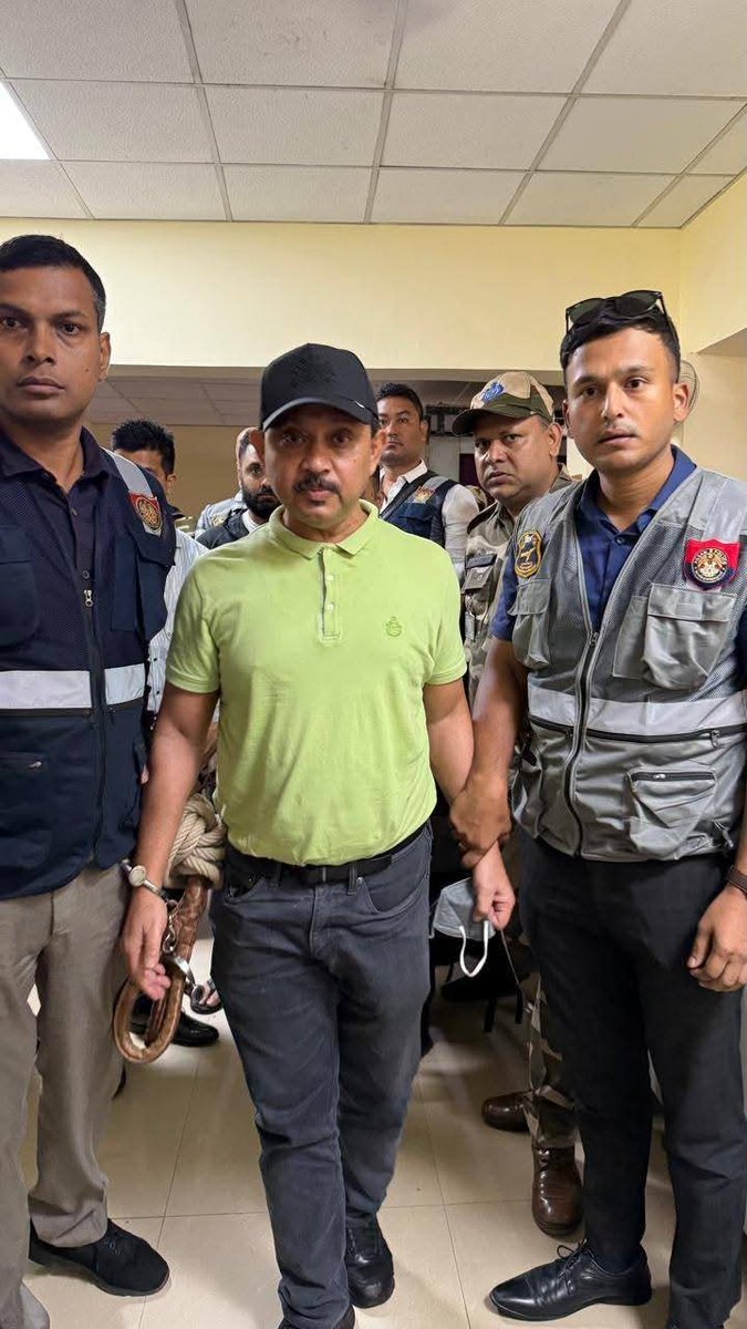 RituRan96322538's tweet photo. সন্দেহ নাই যে ৰাইজ আৰু দল-সংগঠনৰ প্ৰবল হেঁ‌চাত দুজনক গ্ৰেপ্তাৰ কৰা হ'ল। ৰাইজৰ ঐক্যবদ্ধ শক্তি জিন্দাবাদ। দাবী কৰিছোঁ তদন্তৰ দায়িত্ব ন্যায়ালয়ৰ নিৰীক্ষণত চি বি আইক দিয়া হওক। 
#JusticeForZubeenGarg 
@CMOfficeAssam @himantabiswa https://t.co/dkS5WlWPh4