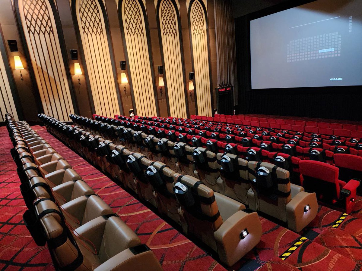 forforland_'s tweet image. VRเอนไก่ที่ไทยคือกุเห็นภาพรวมงี้แล้วแอบฟรินจริงๆนะ 600บาท ได้การ์ดสุ่มไม่พอ ได้แว่นอีกต่างหาก ตอนนี้ก็รู้สึกคุ้มกับที่จ่ายไปอยู่😭😭😭😭😭😭😭😭😭😭😭