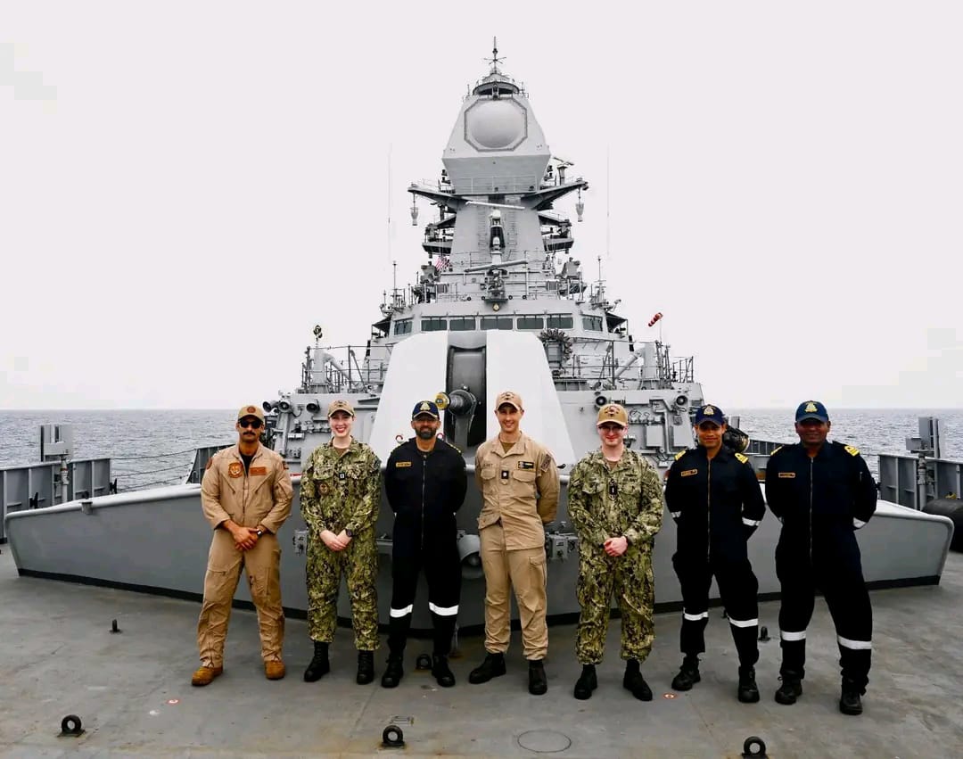 NetramDefence's tweet image. Indian Navy ship #INSImphal conducted joint training exercises #PASSEX with US Navy's #USSGridley in the Arabian Sea. The ships conducted coordinated helicopter cross-landings, anti-piracy boarding drills &amp;amp; shared operational techniques to improve coordination between both navies