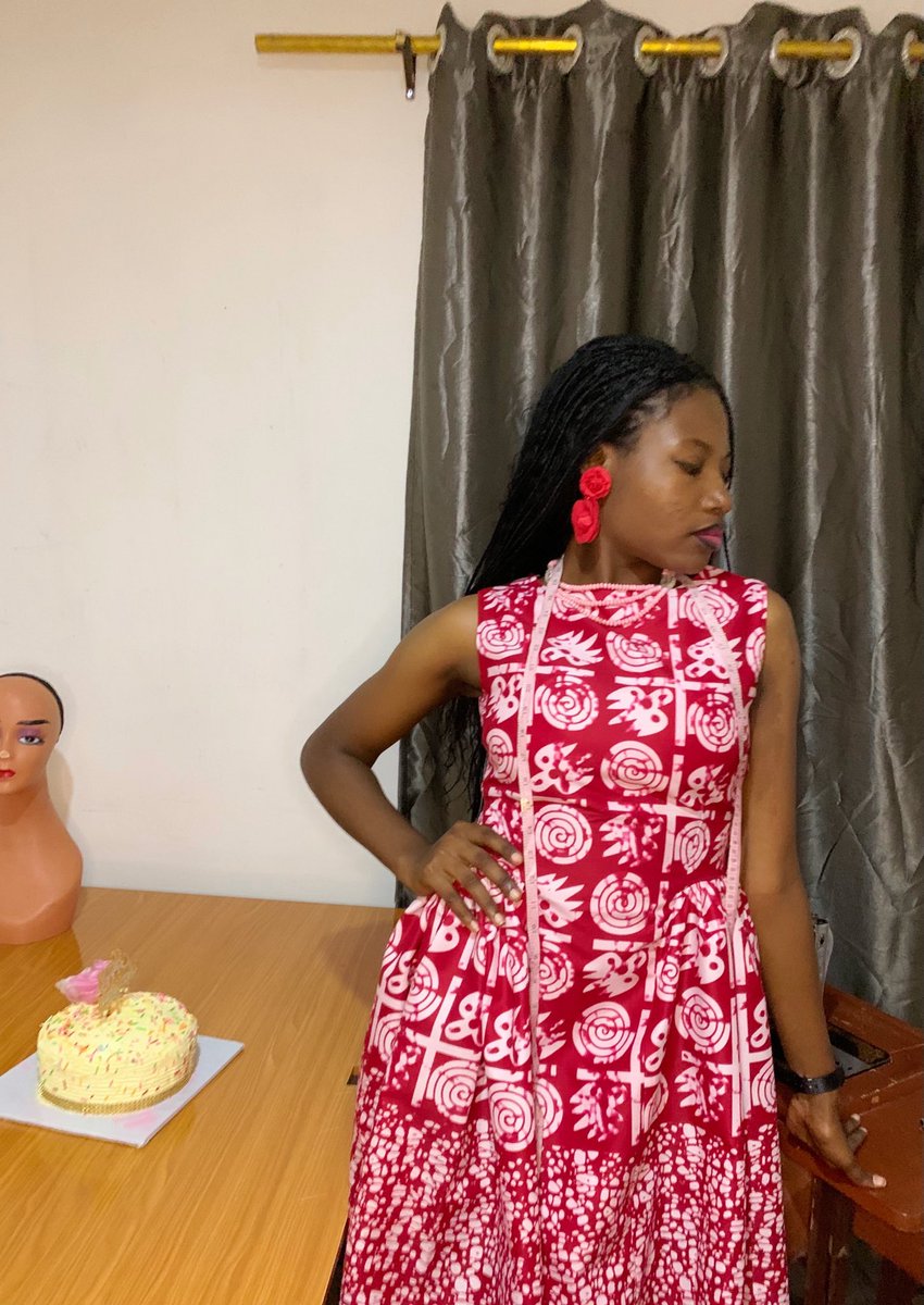 ofprudencia's tweet photo. It’s my brand’s one year Anniversary 🥰🌹
Sharing helpful sewing tutorials has been my thing #splashofprudencia https://t.co/eB5n1fvcxe
