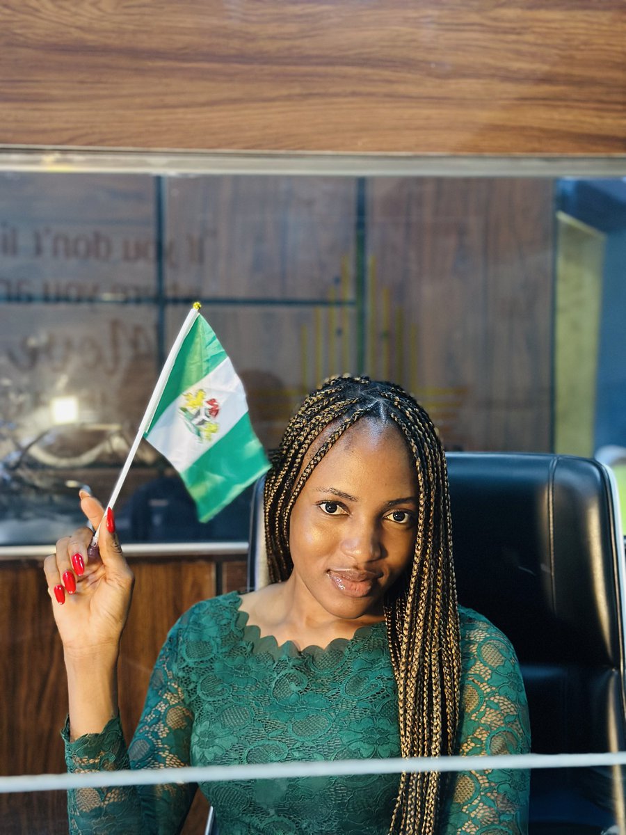 BelovedAnn tweet media