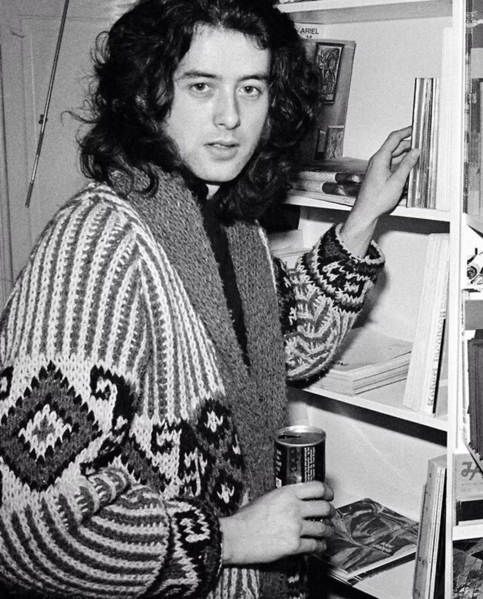 Buon ottobre bimbi infreddoliti 🍂🍂🍂🍁🍁🍁🖤✨