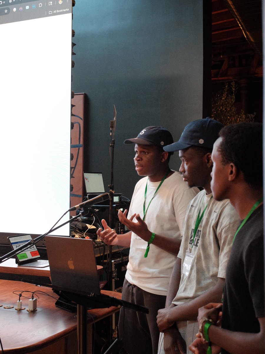 Kiitan Ayandosu tweet media