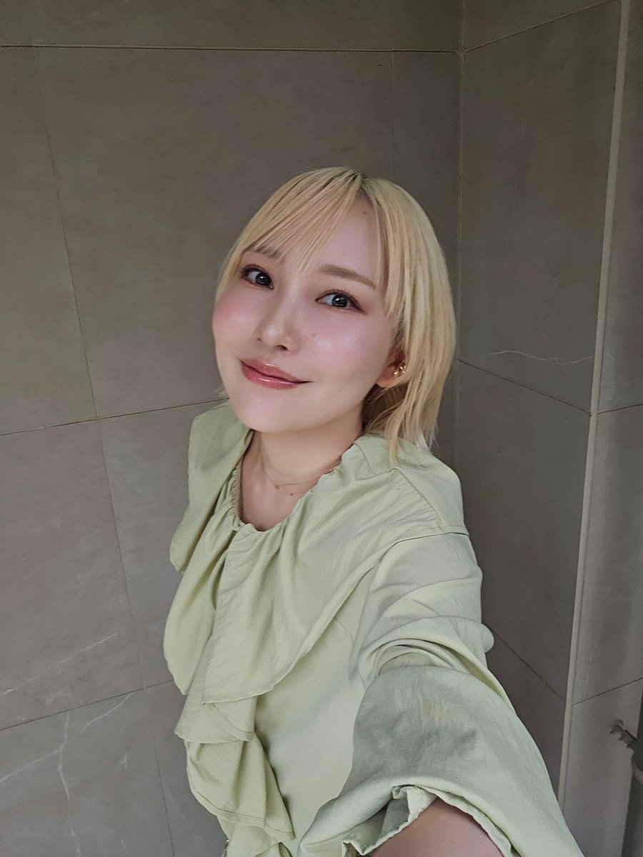 初美メアリ ❦ tweet media