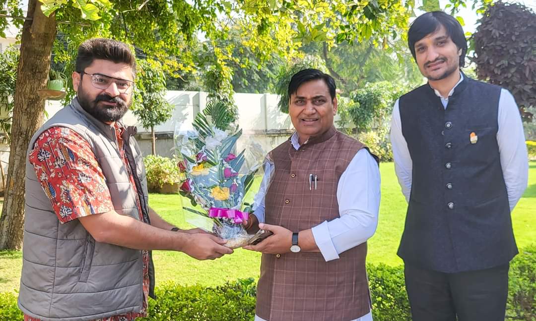 AnirudhTasing's tweet photo. राजस्थान प्रदेश कांग्रेस कमेटी के अध्यक्ष श्री गोविंद सिंह जी डोटासरा @GovindDotasra को जन्मदिन की हार्दिक शुभकामनाएं। 
@INCIndia @INCRajasthan 
@IYC @IYCLegalCell https://t.co/UlgDumXq7A