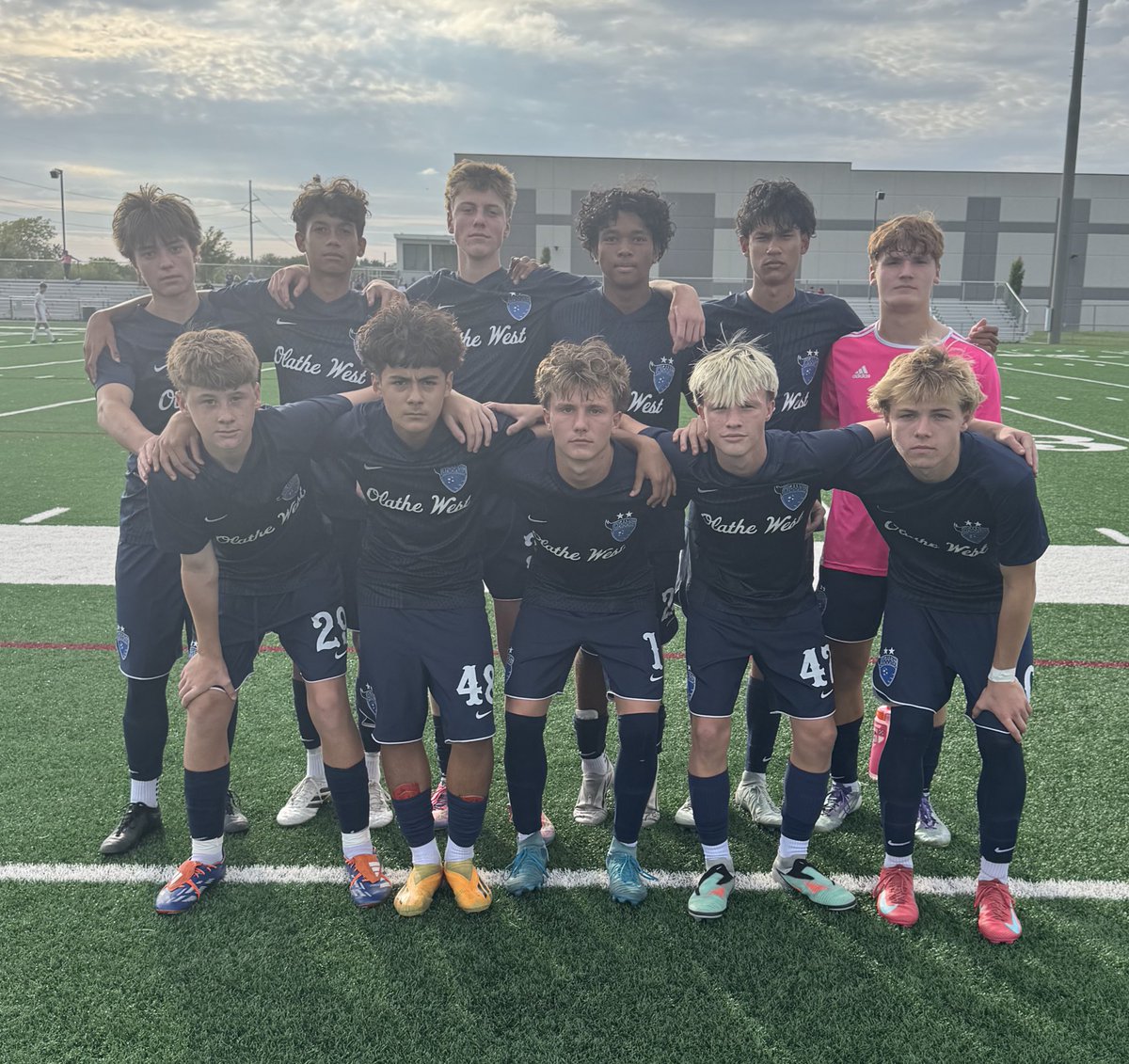 JV couldn’t find the back of the net and drop a tough one to SME for first L of the season to slide to 8-1. BJ with a pair of great saves to give us a chance. Let’s see how they respond to some adversity. <a href="/MattTrumpp/">Olathe West Soccer</a> <a href="/aweb9/">Andy Weber</a> <a href="/ADButlerOW/">ADButlerOW</a>