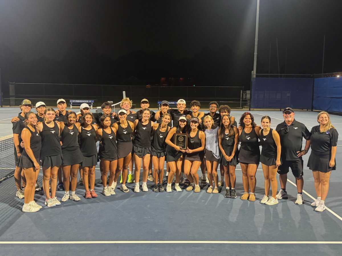 Friendswood HS Tennis (@fwoodtennis) on Twitter photo Teacher appreciation at FHS vs Angleton in our final home team tennis match for 2025.
We also completed the sweep of our district with 18-1 win to close out our regular season schedule 5-0 district and 15- 5 overall. 
Next up - playoffs start next week Teacher appreciation at FHS vs Angleton in our final home team tennis match for 2025.
We also completed the sweep of our district with 18-1 win to close out our regular season schedule 5-0 district and 15- 5 overall. 
Next up - playoffs start next week