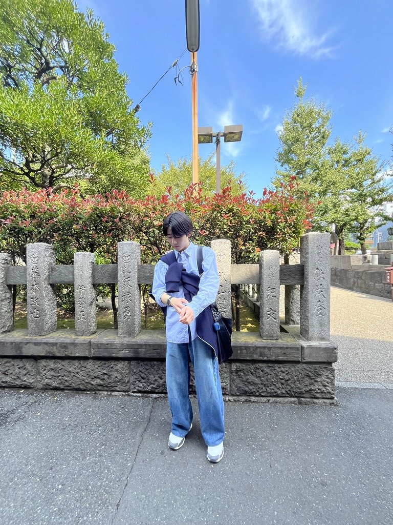 Takuma_pepper's tweet photo. ユニクロCのシャツお気に入り https://t.co/EF7DDb1Wuk