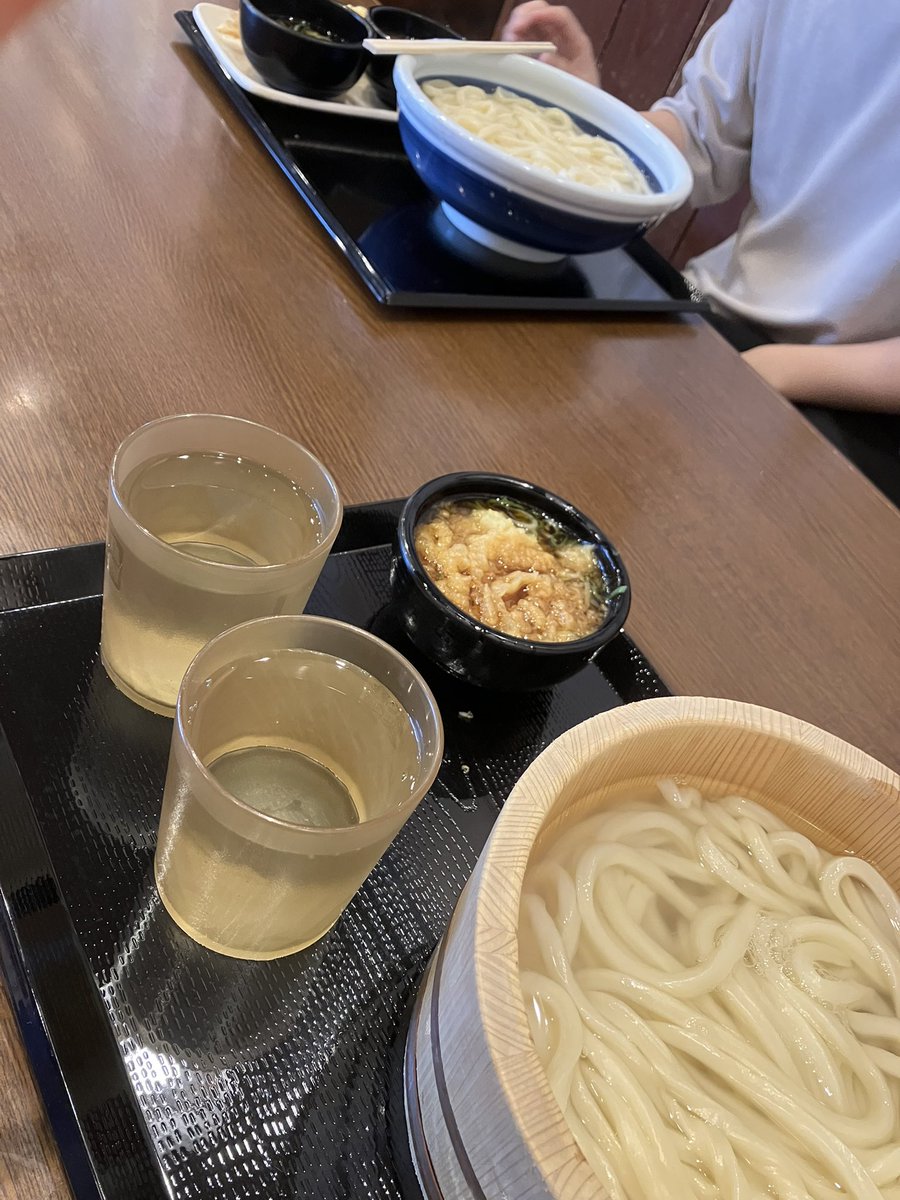 hyperbird6's tweet image. ＃丸亀製麺
#一日の日
この時間なのに、もう満席
おまけに大雨なのに
おいしかった
ご馳走様😋