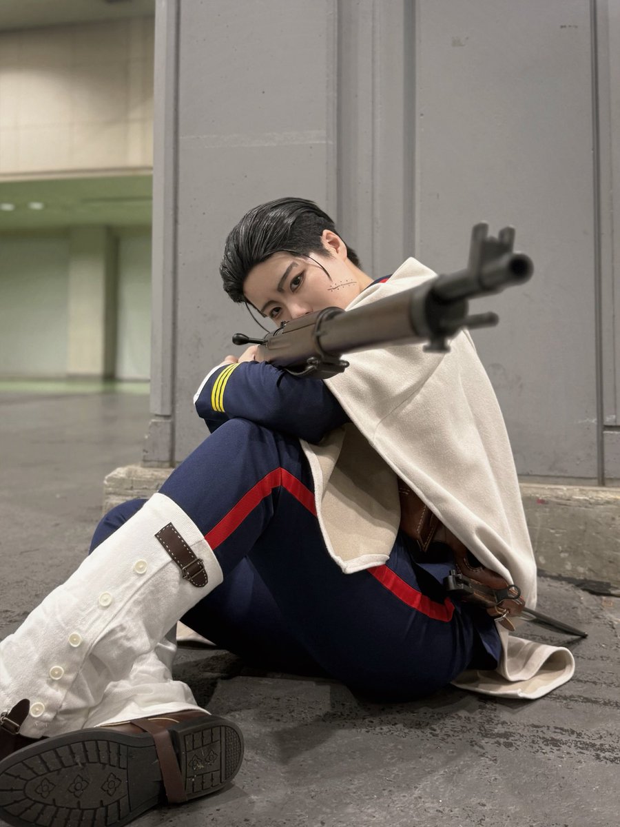 ⏻ じじ ⏻金カム上映中 tweet media