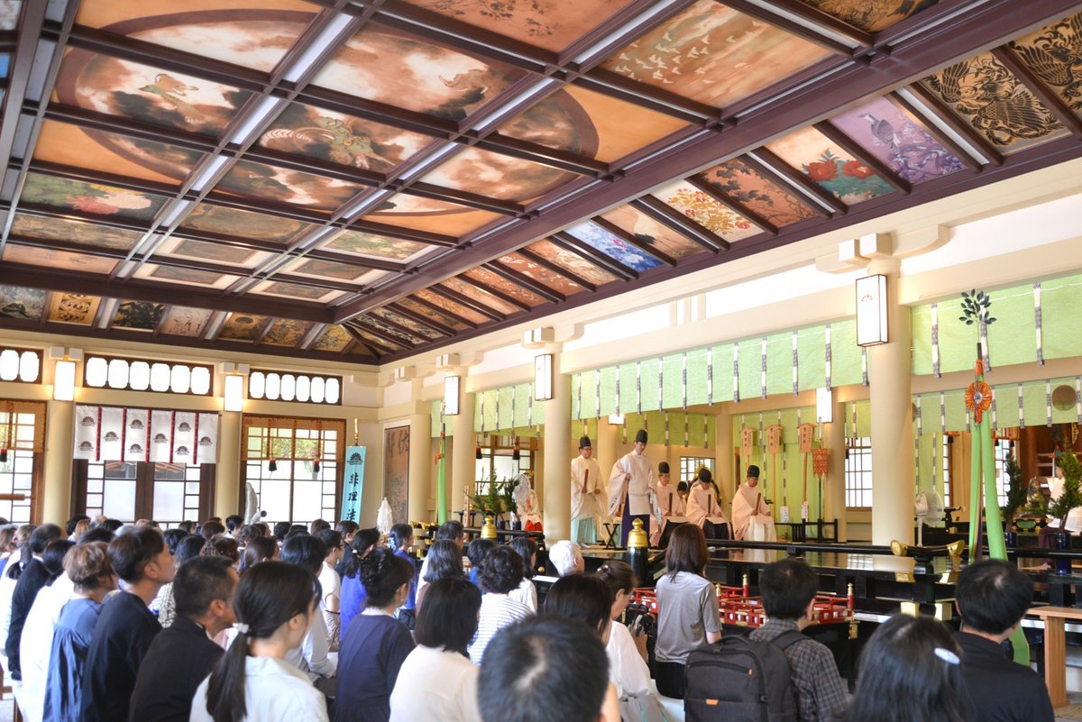 希少 大楠公六百五十年祭記念 メダル 記念品 湊川神社 昭和六十年 ケース外箱付 希少 大楠公六百五十年祭記念 メダル 記念品 湊川神社 昭和六十