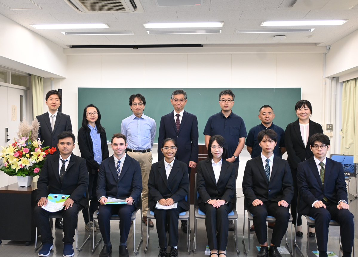 2025年度10月期GP-EES新プログラム学生認定式・オリエンテーションを開催いたしました。今期は6名の新プログラム生が仲間入りしました！