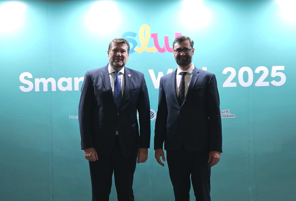 M.Repovsky tweet media