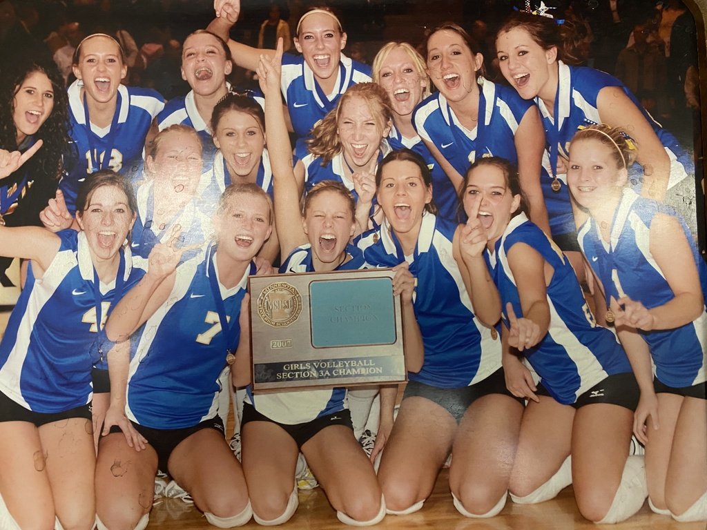 🏐 EAGLES ARE CHAMPS! 🦅💙💛
Windom sweeps St. James to clinch the Big South Gold Division Title – our 1st volleyball conference championship since 2007!

They’ll face Marshall (Black Division champs) for the overall title 🏆
📅 Oct 14 | 📍 Marshall

#GoEagles