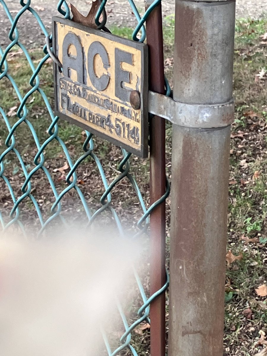 BoRosny's tweet image. #WalletCard with another Ace Fence sign borosny.blogspot.com/2025/09/wallet…
