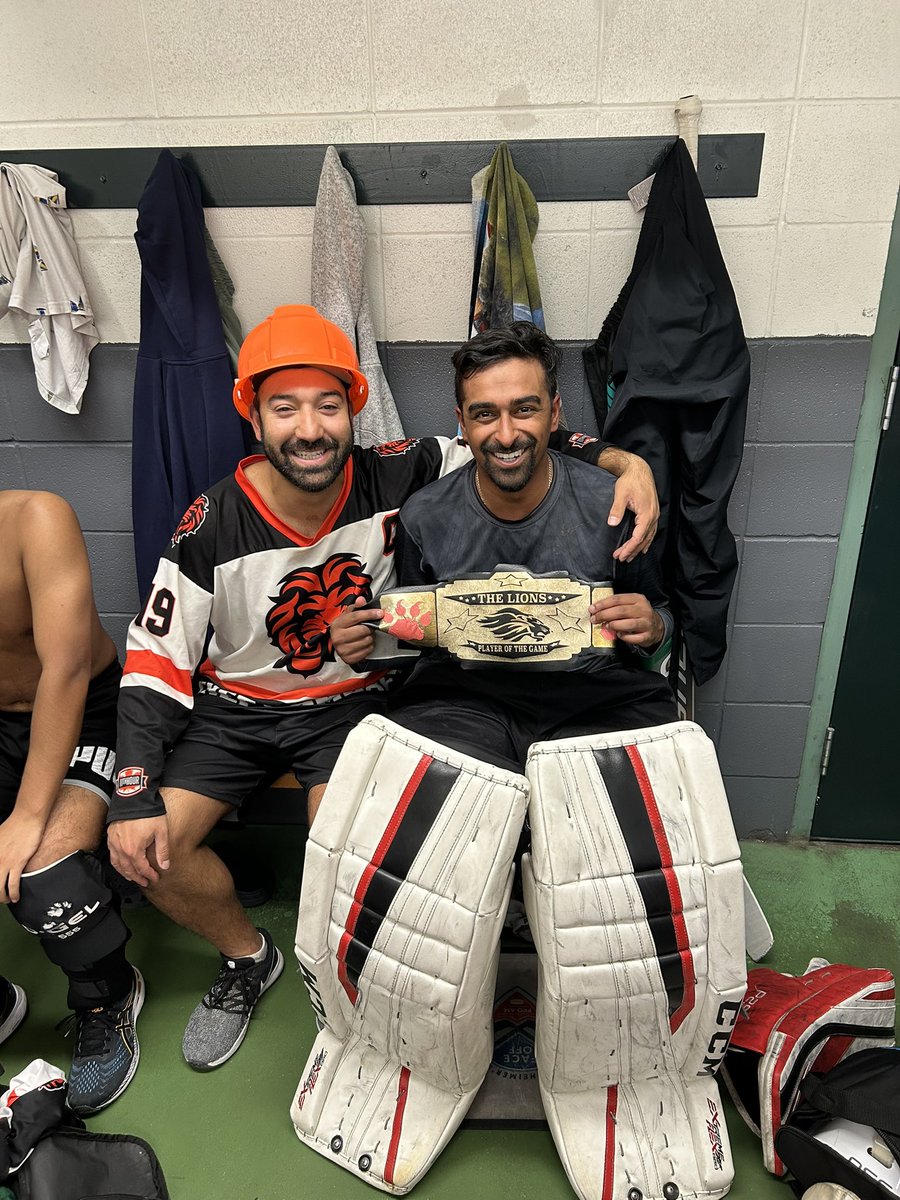 Another on in the books! 6-2 W over Smokin Aces

POTG 🥇: Raffi was LIGHTS OUT making multiple game saving stops! Best goalie in the league hands down 🙏🏽

Hardest Worker👷🏾‍♂️: Our fearless leader with a huge 3 point night! 2 🚨’s and an 🍎 for good measure #LionsNation