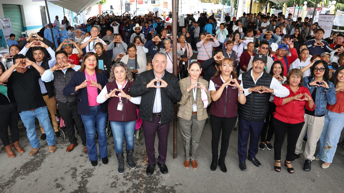 👨‍👩‍👧‍👦 La Jornada Ciudadana “Por Amor a las Familias” benefició a decenas en Santa Isabel Cholula con consultas médicas, talleres y programas sociales.

👉 La visión del gobernador <a href="/armentapuebla_/">Alejandro Armenta</a> y de @CeciArellanoPue: acercar bienestar a cada rincón del estado.

Detalles 👇
🔗
