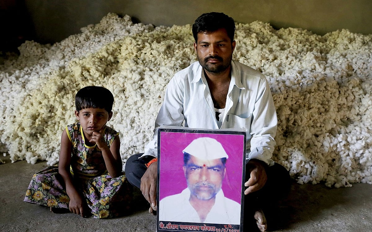 NCRB की रिपोर्टं में 10,786 किसान - मजदूर ने आत्महत्या किया है !

प्रति दिन 29 लोगों ने आत्महत्या किया है , जो कृषि से जुड़े हुए थे ।

लेकिन कोई चर्चा नहीं है , कृषि प्रधान देश में...