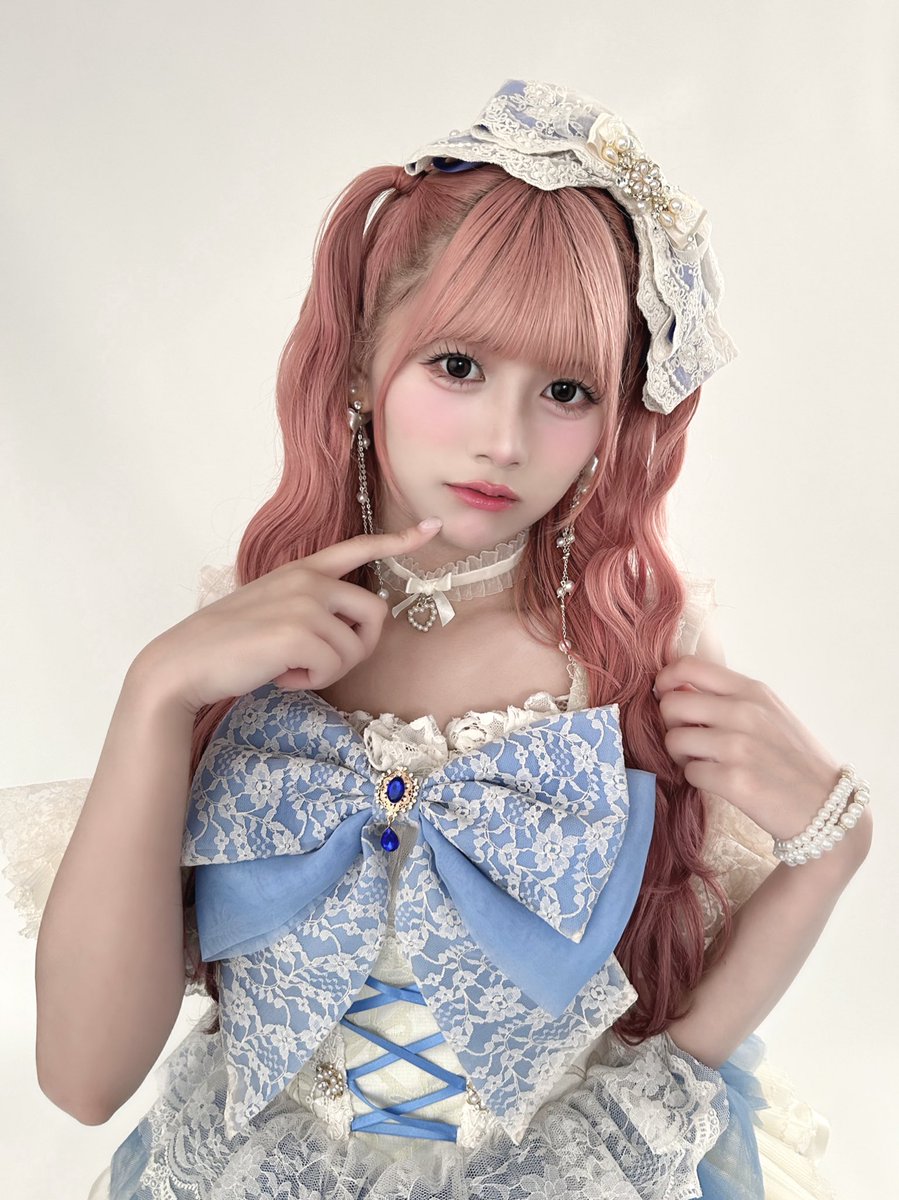 完売商品　ラフラフ　藤崎未来　アクリルスタンド　黒衣装　100億点 完売商品ラフラフ藤崎未来アクリルスタンド黒衣装100億点