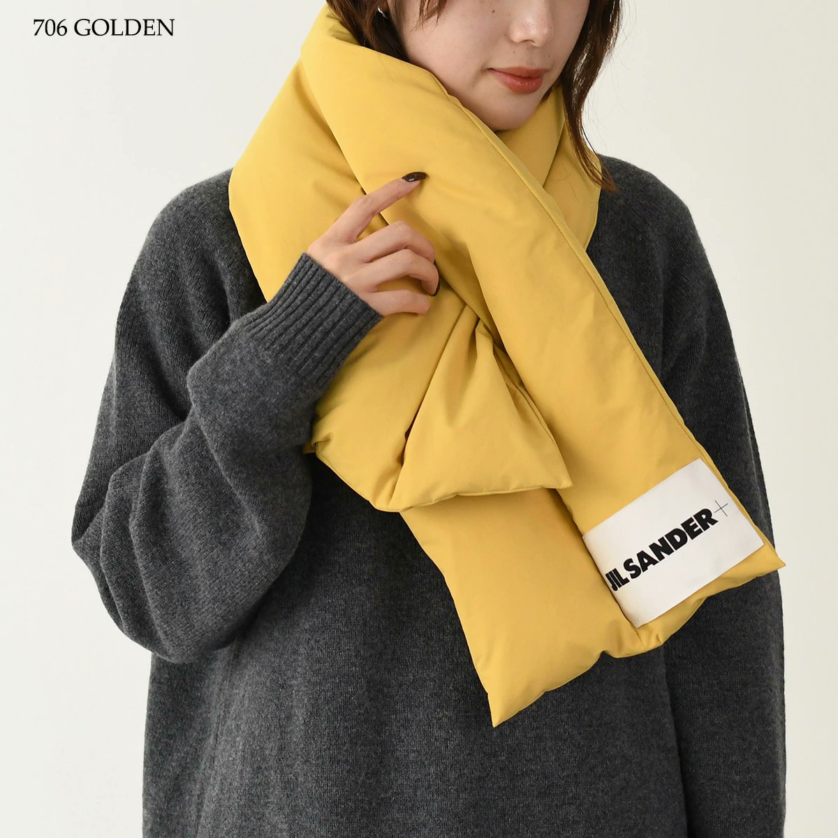 SELECT_FELICE's tweet image. 🎁#このシーンにこの一品

FELICEには #MARNI、#JILSANDER、
#ACNESTUDIOS、#MM6 など、
ユニセックスで使えるマフラーが
揃っています。

大切な方とのおそろいや、
ちょっとした贈り物にもぴったり。

人気の品はすぐ完売してしまうので、
ギフトシーズン前に
ぜひチェックしてくださいね🧣
