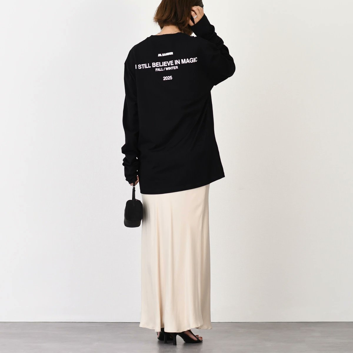 SELECT_FELICE's tweet image. 📦 #FELICEに届きました

#JILSANDER のロンTが
入荷しました。

シンプルなクルーネックに、
バックにはブランドロゴの
プリントが✨

飾らないおしゃれで、
着こなしは無限大∞🌎
item.rakuten.co.jp/select-felice2…
