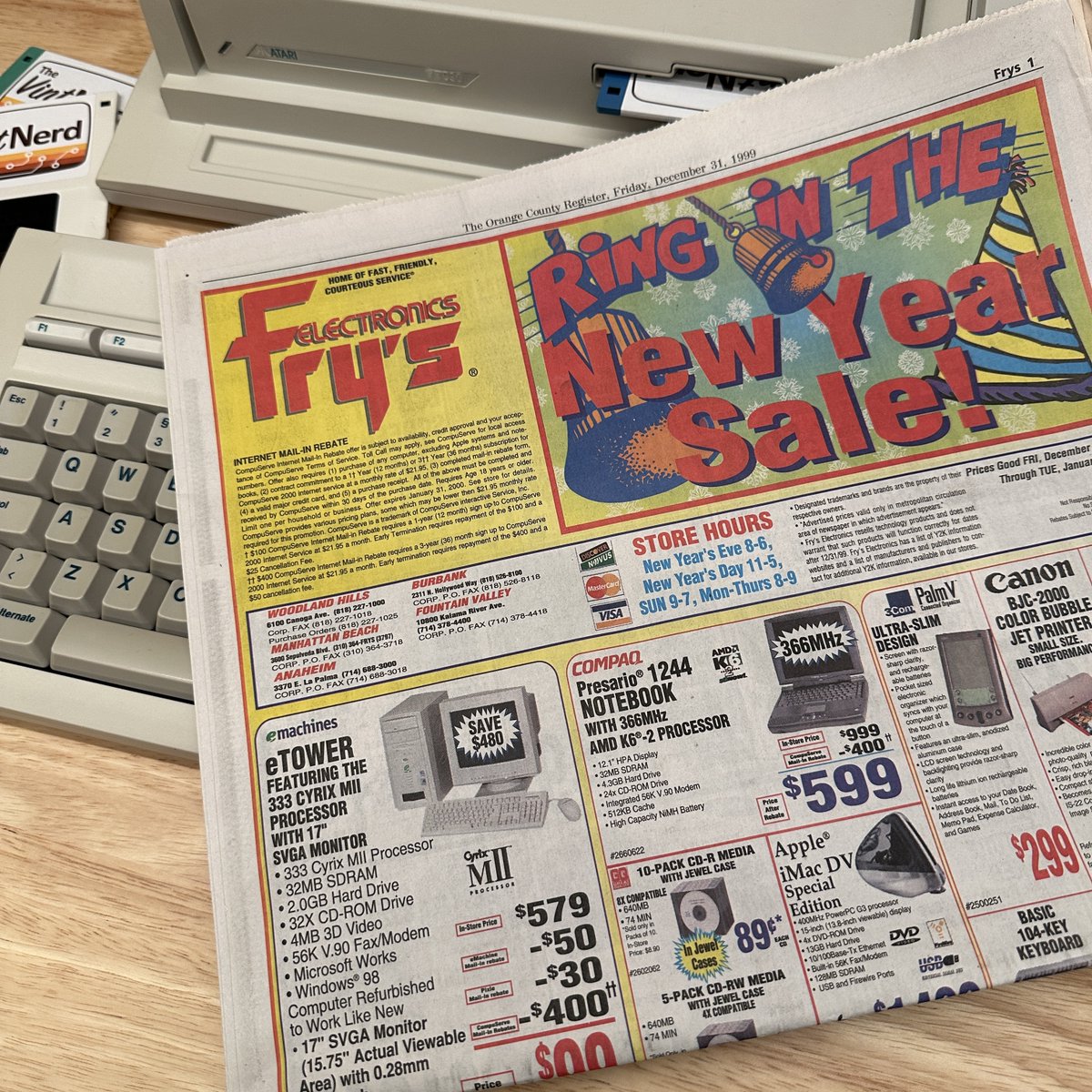 thevintnerd's tweet image. Shopping Fry&apos;s Like It&apos;s 1999 🛒😆