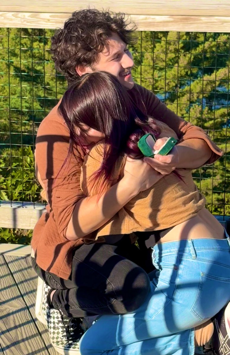 Shock! 🥭🍋 tweet media