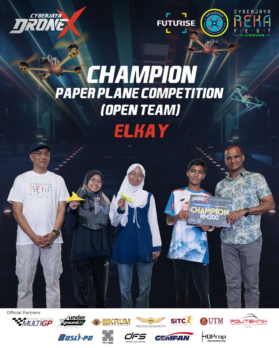 aksadron's tweet photo. 👥 Open Team
🏆 Champion – Elkay
🥈 1st Runner Up – AM Caaman
🥉 2nd Runner Up – Ivory

#AKSADRON #RekaFest2025 #Cyberjaya #DroneX #SkyBattle #DroneSoccer #DroneRacing #PaperPlane https://t.co/b25A2LUrlI