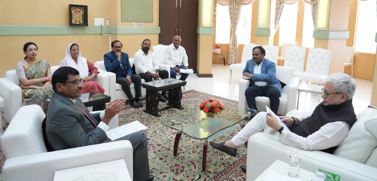 pvsrinivasarao (@pvsrinivasarao3) on Twitter photo We have invited <a href="/tg_governor/">Governor of Telangana</a>  Hon'ble Governor of Telangana Sri Jishnu Dev Varma as the chief guest for the <a href="/Right/">Right</a> to Information Day Week celebrations to be held at @RavindraBharathi on October 9. On the same occasion, we also explained to the Governor what we have achieved in We have invited <a href="/tg_governor/">Governor of Telangana</a>  Hon'ble Governor of Telangana Sri Jishnu Dev Varma as the chief guest for the <a href="/Right/">Right</a> to Information Day Week celebrations to be held at @RavindraBharathi on October 9. On the same occasion, we also explained to the Governor what we have achieved in
