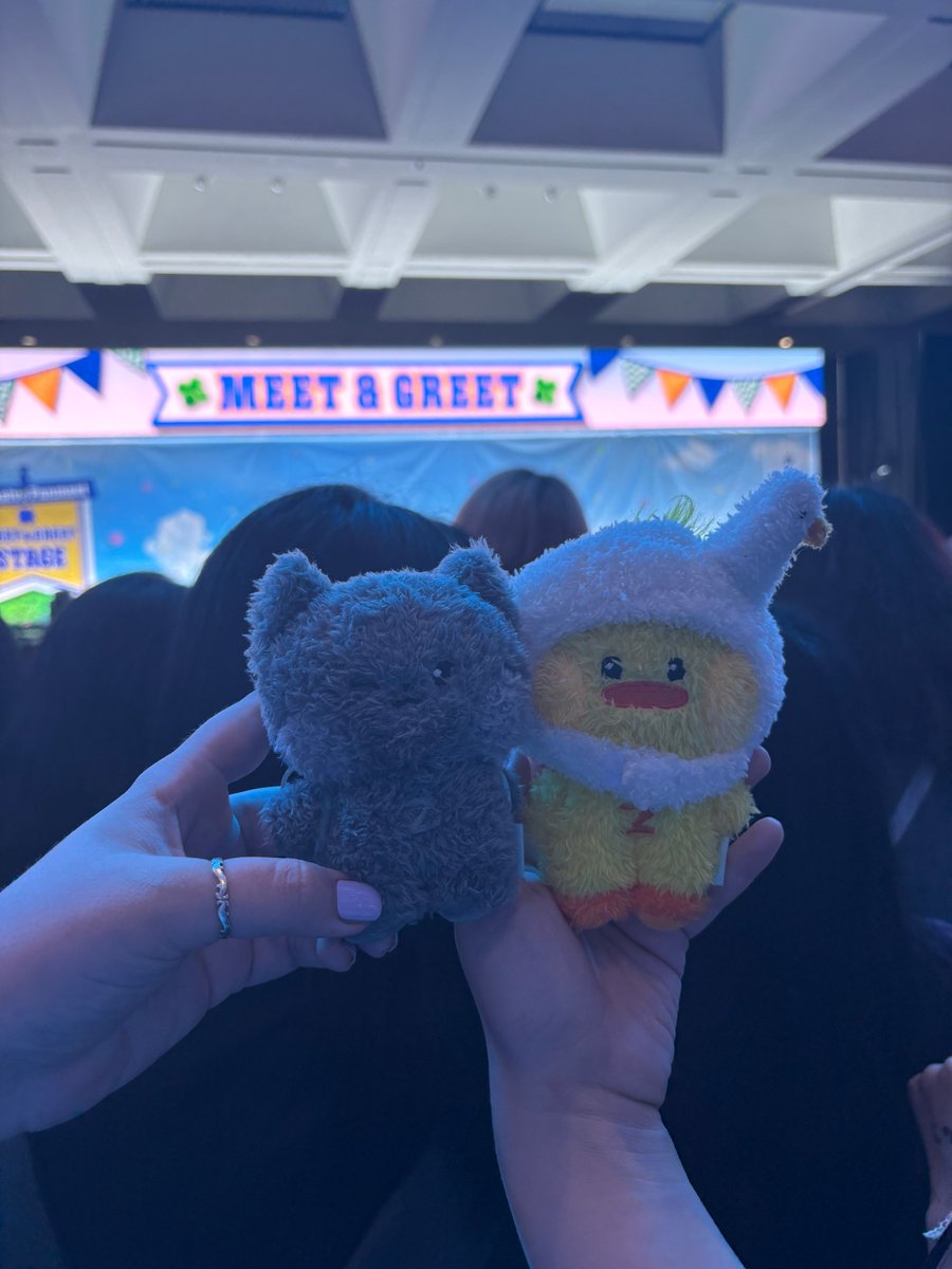 1994won's tweet photo. @kconusa #MYKCONMOMENT was not only getting to see ZB1/NMIXX in person, but meeting amazing new friends and seeing some of my best friends at KCON for a third year in a row. thank you #KCONLA2025 for allowing us to experience together!! https://t.co/dpLiM15wXl