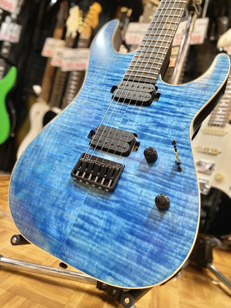 esptechhouse's tweet image. 絶対似合う定期

by #テクハスタッフたがわ

#御茶ノ水 #ESP #エレキギター #ギター