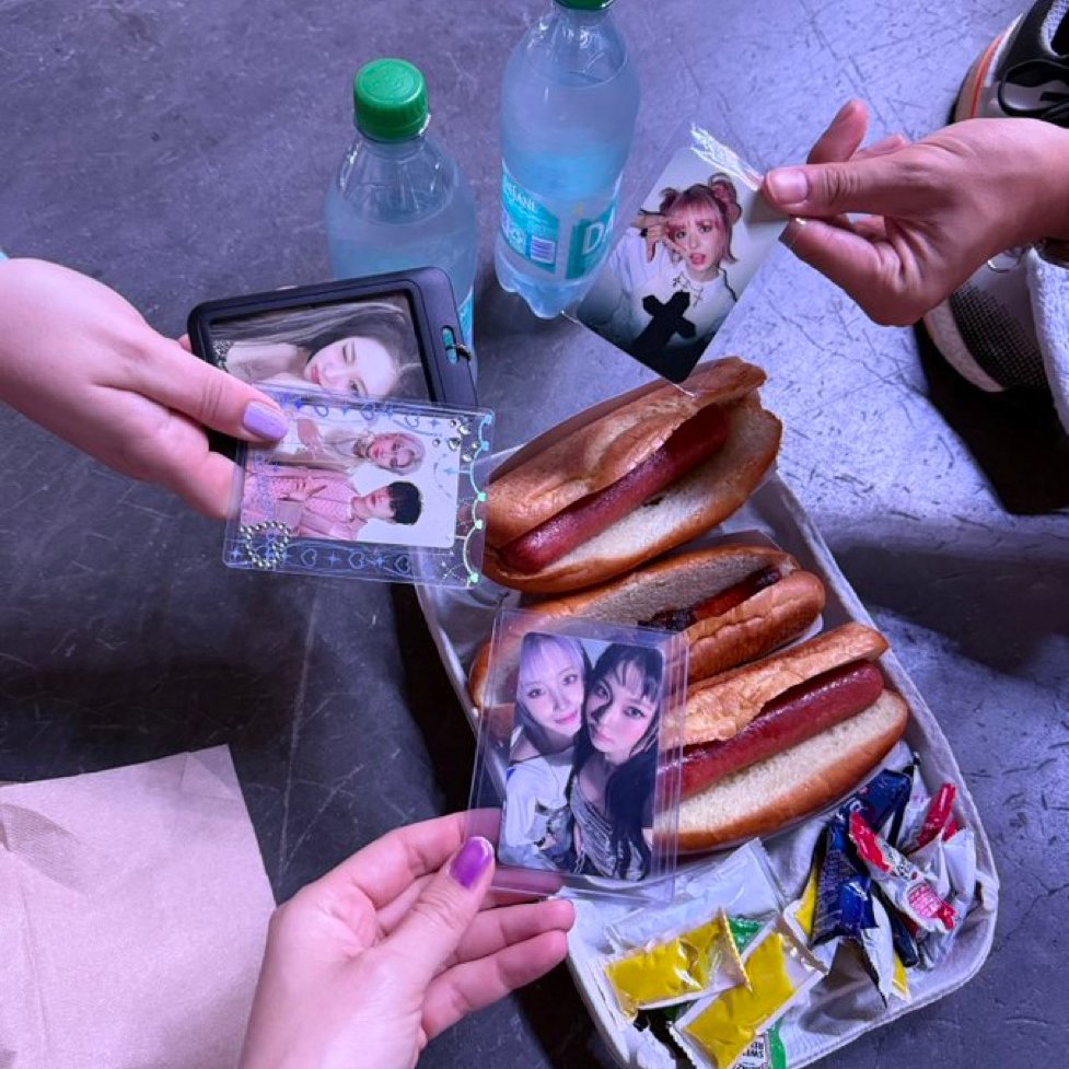 1994won's tweet photo. @kconusa #MYKCONMOMENT was not only getting to see ZB1/NMIXX in person, but meeting amazing new friends and seeing some of my best friends at KCON for a third year in a row. thank you #KCONLA2025 for allowing us to experience together!! https://t.co/dpLiM15wXl