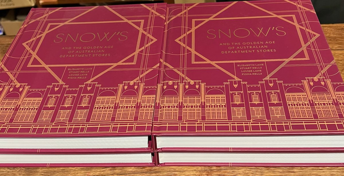 StuartKells's tweet photo. Great to see Snow’s at the wonderful Hill of Content bookshop in Melbourne #HillofContent #Snows @hillcontentbook https://t.co/9UpXxe2t4i