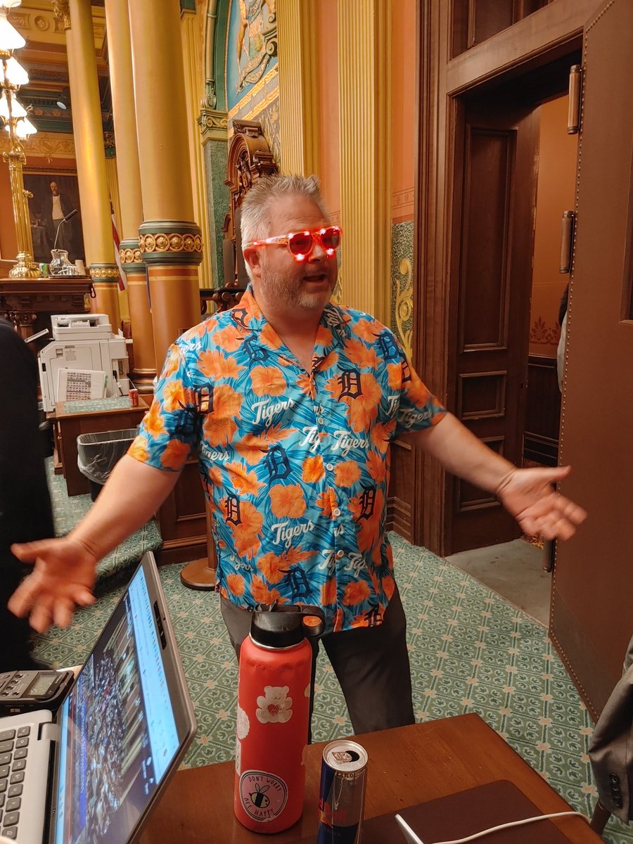 Zoe Clark tweet media