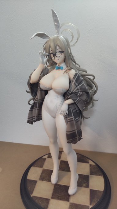 去年予約したバニーアカネのフィギュアがようやく届いた
えっちすぎる 