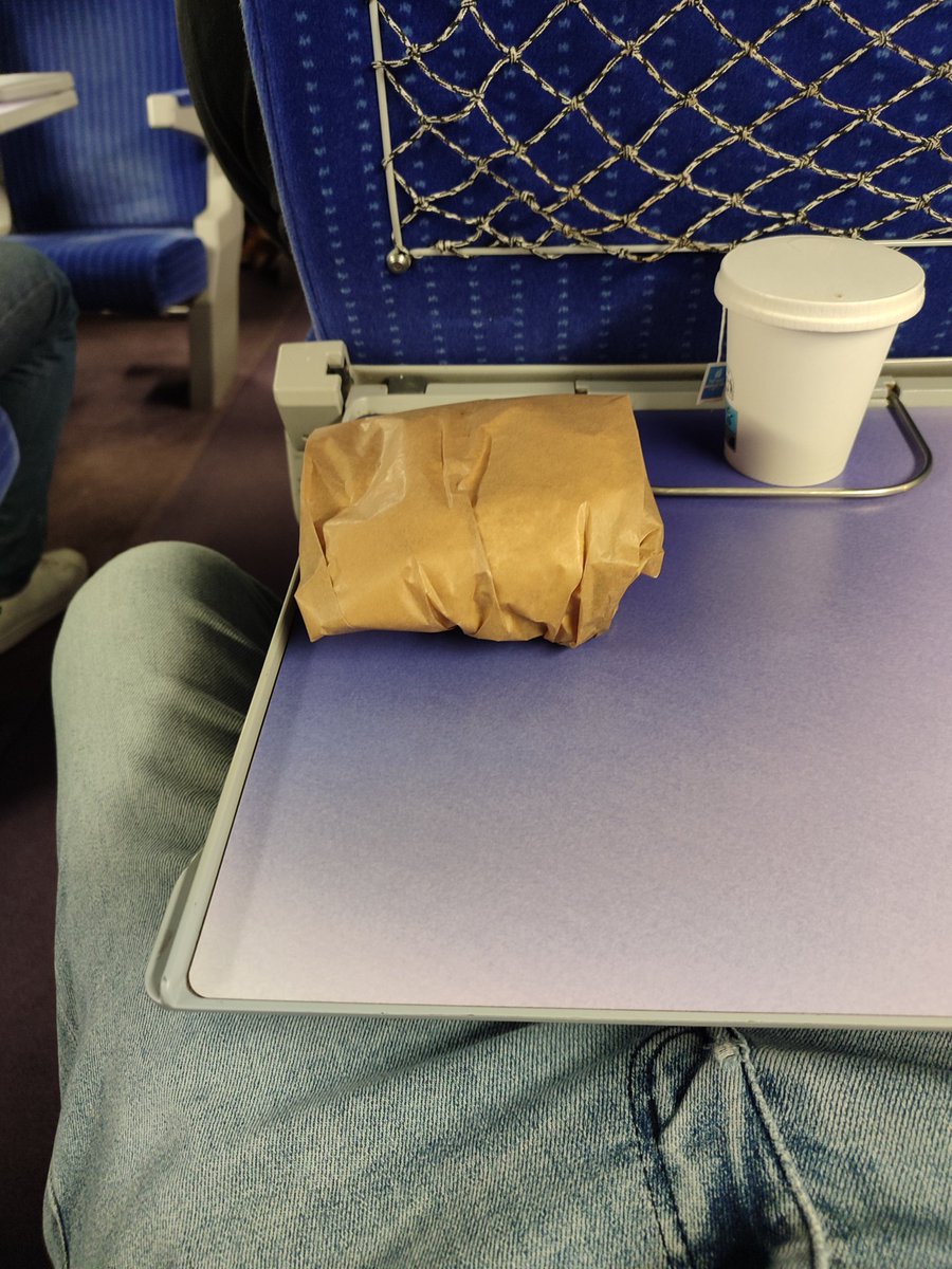 OM Sektion Earl Grey tweet media