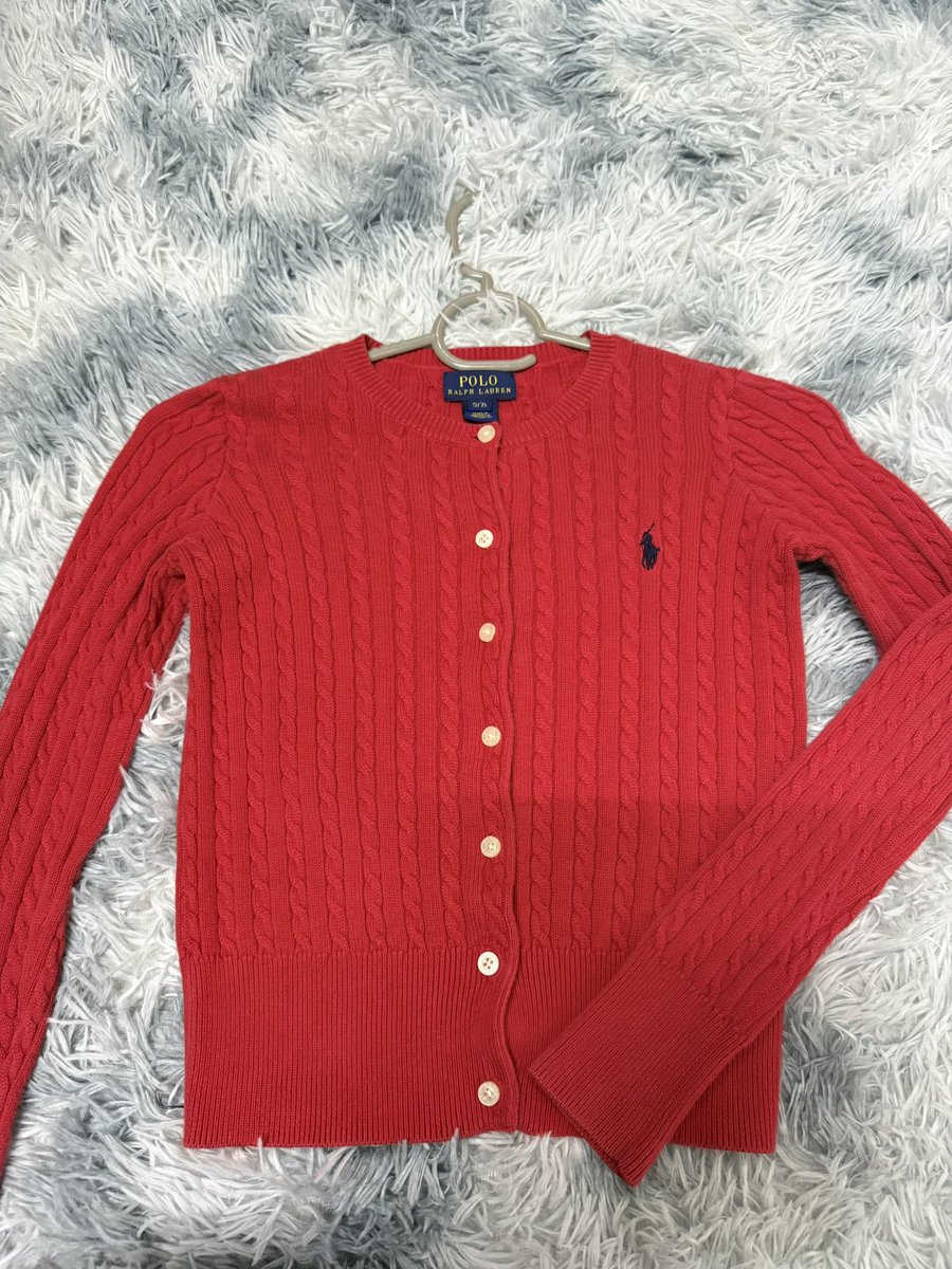 Meawww1133's tweet photo. ปล่อยต่อเสื้อ cardigan polo 🐎
อก28-32 ยาว16
S(7) ไซส์เด็กโต 
สภาพ95%  แท้💯
FREE shipping📮 699.-
#คาร์ดิแกน #poloralphlauren #outfit #เสื้อผ้ามือสอง #polo https://t.co/eHwR8QlkbF