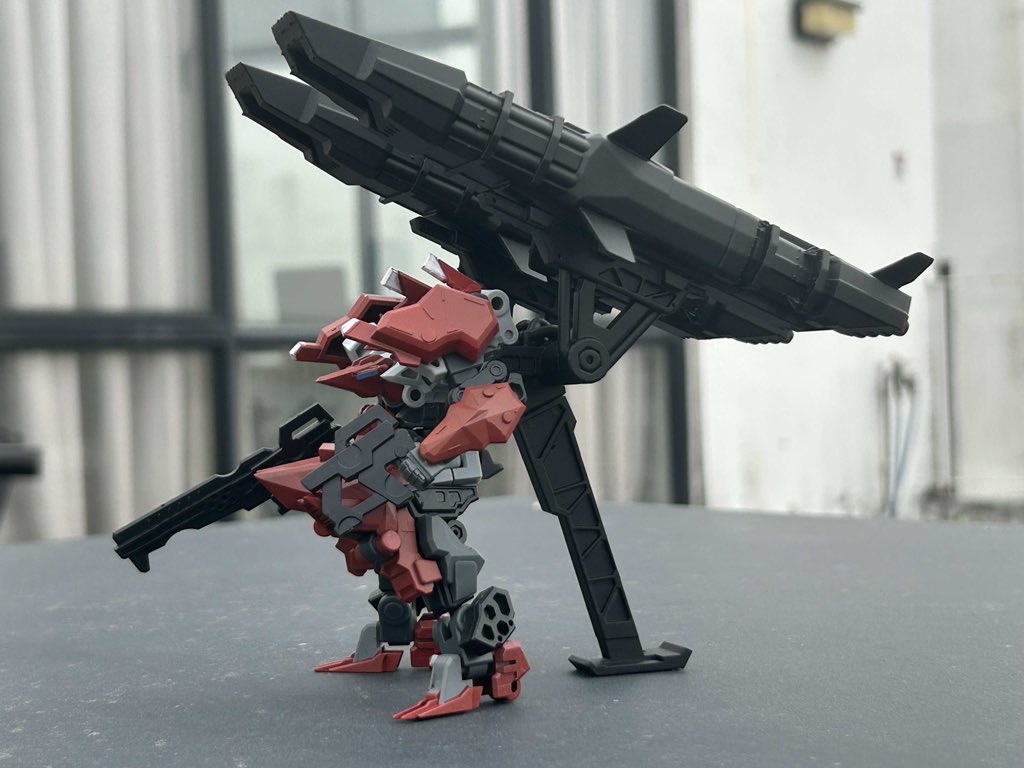 LAS91214 tweet media