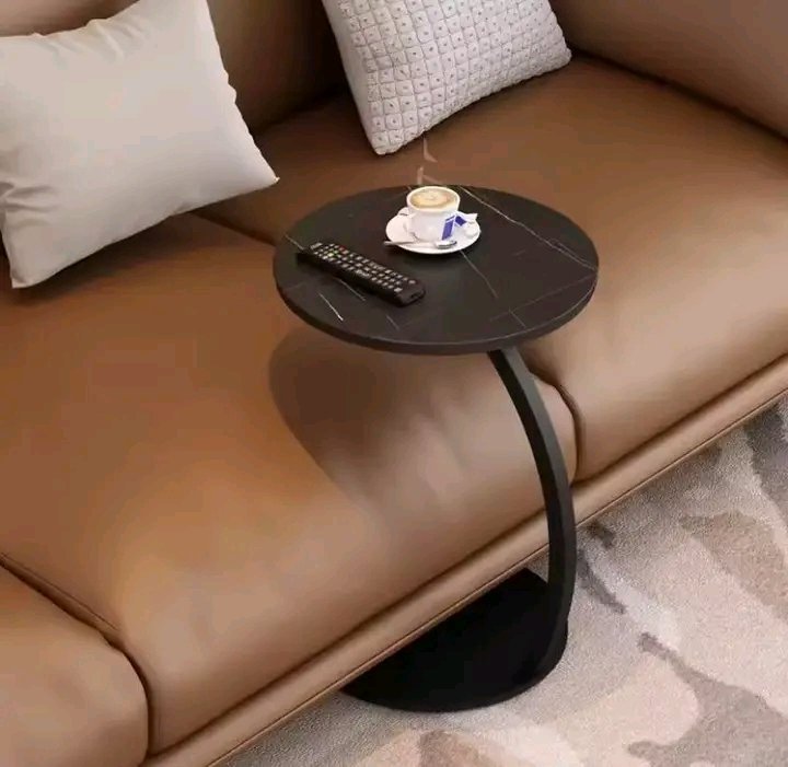 HoraceLucky's tweet photo. You can give yourself a fresh start to this new month of October by ordering for a coffee table at just Ugx 110,000.
Send a WhatsApp to 0700535191 or DM for orders and deliveries. https://t.co/3dHATT06Ph