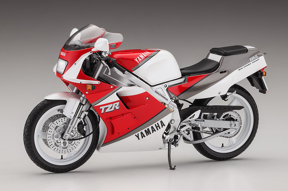 hasegawa_model's tweet photo. 【新製品情報（完成見本公開）】
1990年に登場したTZR250（3MA）の後期型を再現!!

1:12プラモデル
「ヤマハ TZR250 （3MA） 後期型 （1990）」

2025年11月27日ごろ発売
https://t.co/fSmm4oSrcT

#ハセガワ https://t.co/e2uIx3rCa2