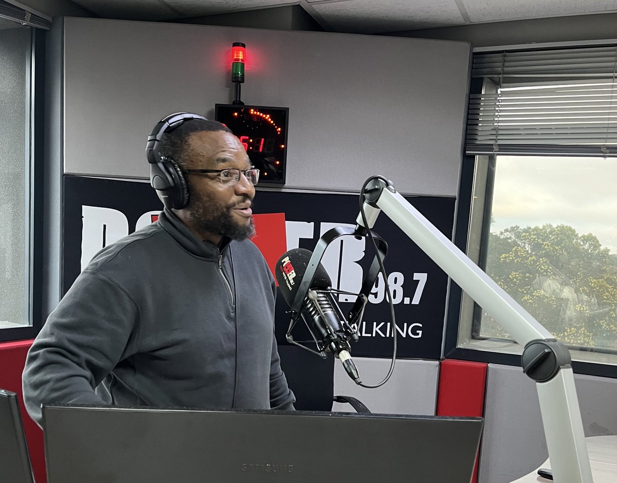 POWER 98.7 tweet media