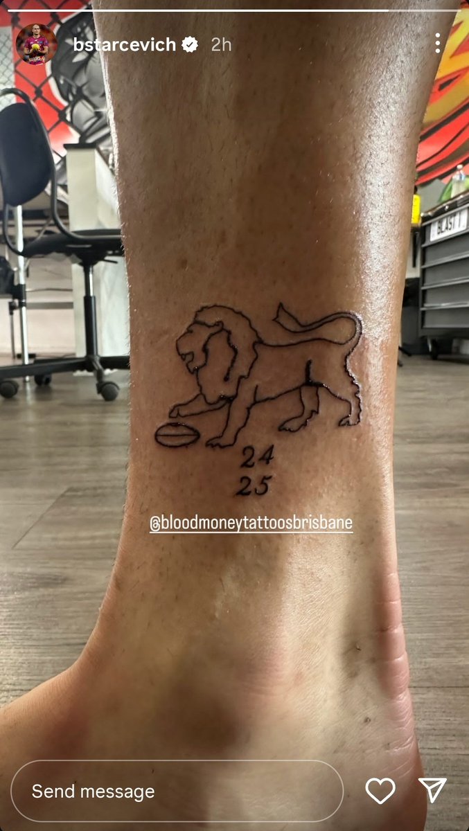 vile disgrace tweet media