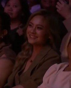 forkdgm_'s tweet photo. The smile:                                     The reason: https://t.co/s2bte3WUeC