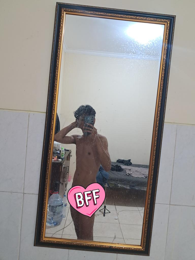 botania17's tweet photo. Need someone 🥲
#GayMalang #GayMalang #bisex https://t.co/VrNDBY9zLV